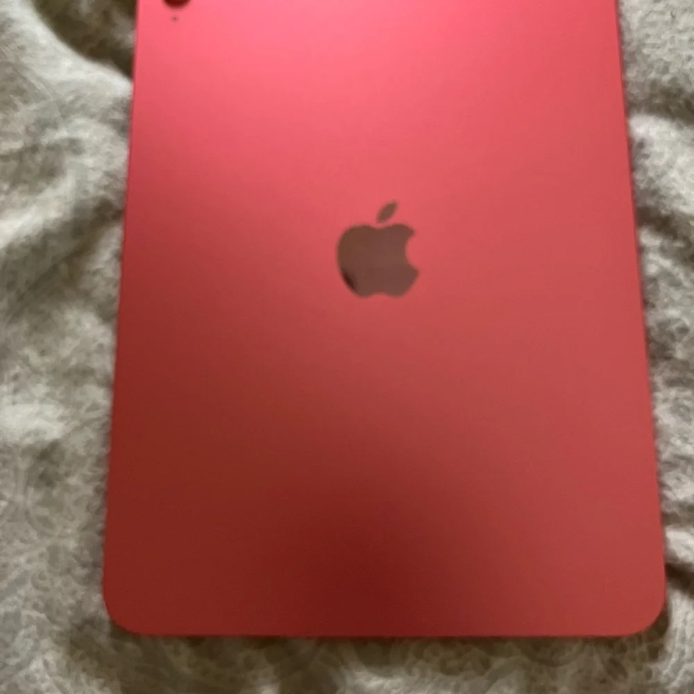 Apple iPad - Black and Red Edges